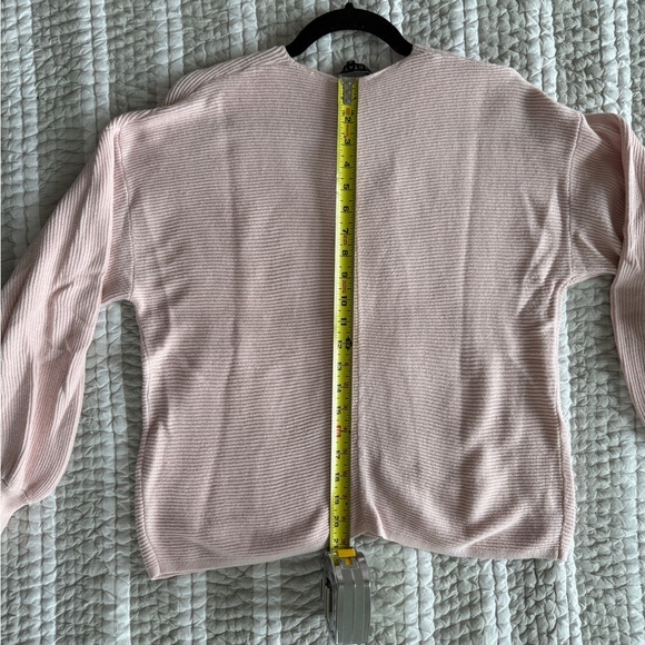 1. State Soft Pink V-Neck Sweater with Lantern Sleeves, Size Medium - Picture 4 of 7